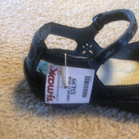 JBU Black Sandals with Adjustable Strap and Cushioned Sole - Picture 3 of 8